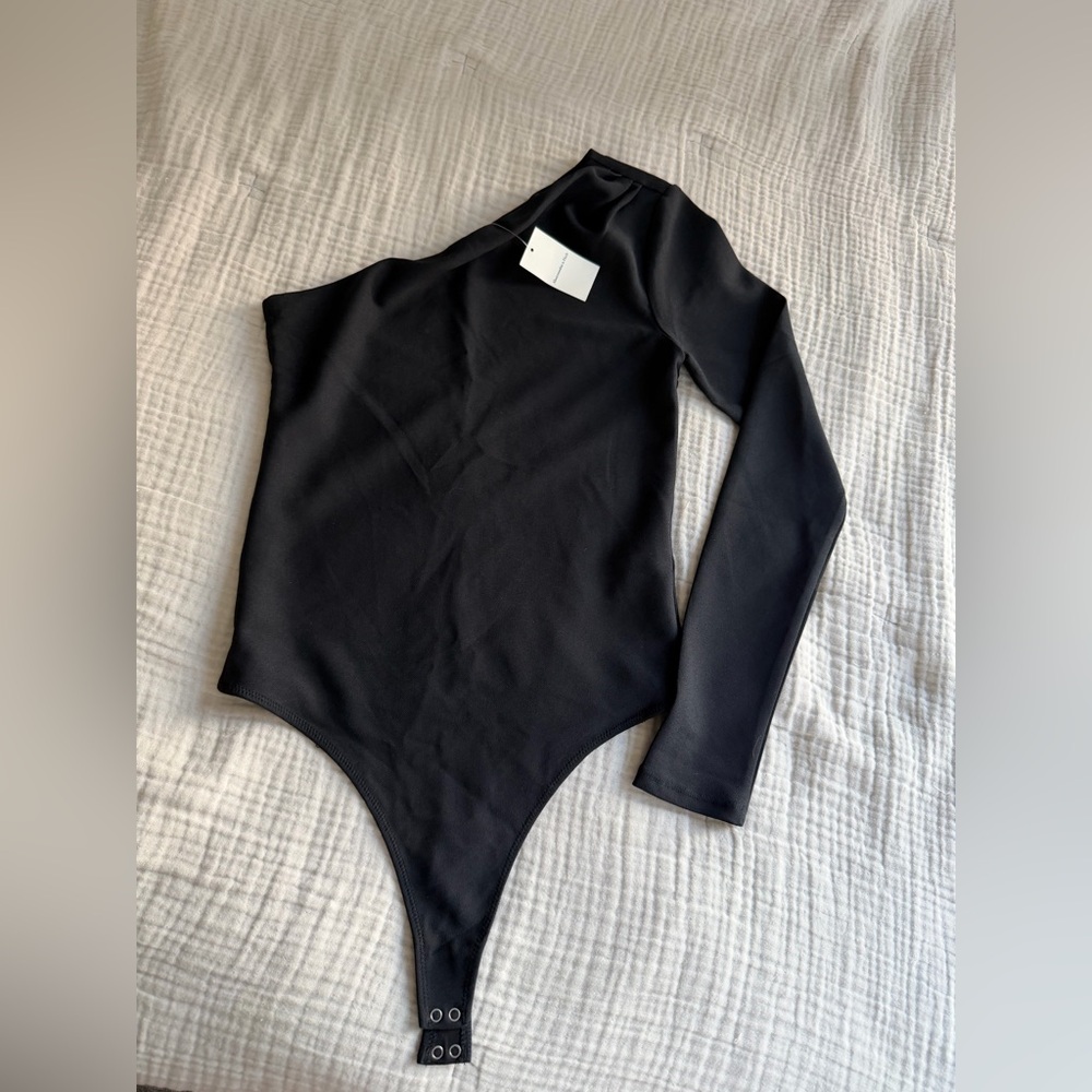 NEW Abercrombie One Off Shoulder Long Sleeve Bodysuit